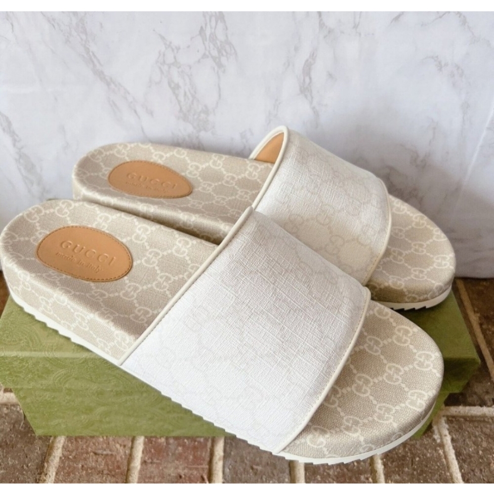 Gucci Slides in Cream/Ivory UK8 US Men's 8.5 US Woman's 10.5 - Full Inclusion - Picture 6 of 10